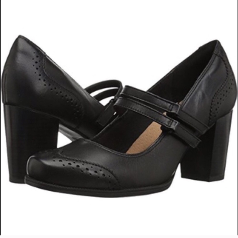 NEW W/BOX CLARKS “CLAESON TILLY”
